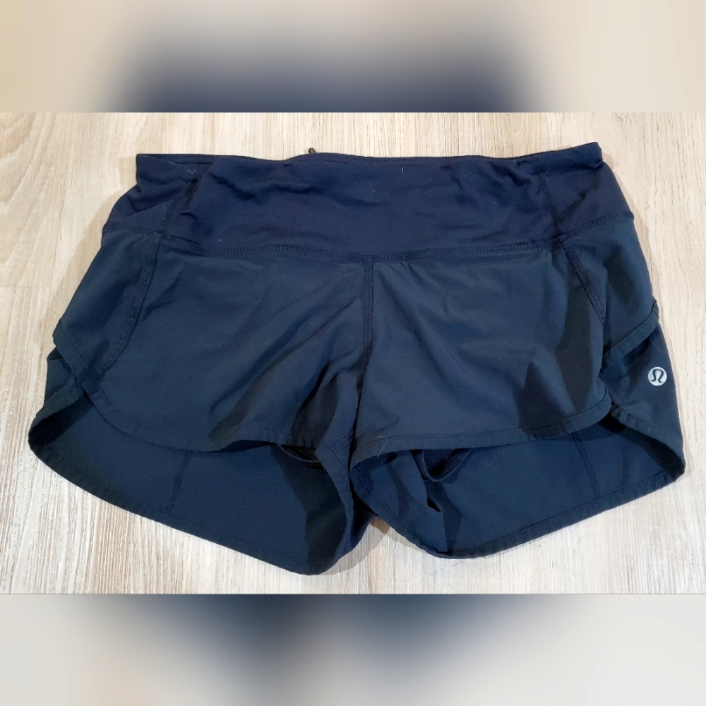 LULULEMON Black Shorts. SIZE 4
